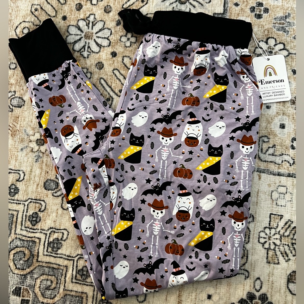 Emerson and Friends Halloween Women’s Joggers XS